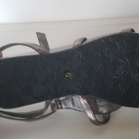 Shoes - Picture 3 of 3